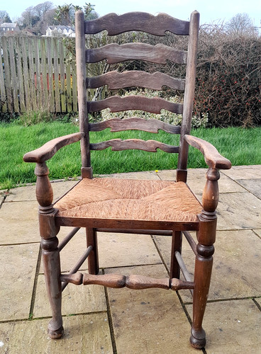 Vintage carved oak ladder back - carved,