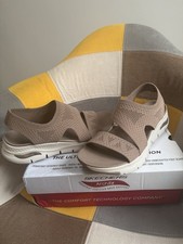 Sketchers Women’s Brown Slip