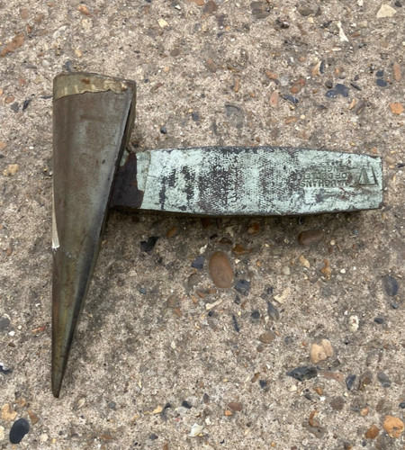 Blacksmiths anvil metal - anvil,