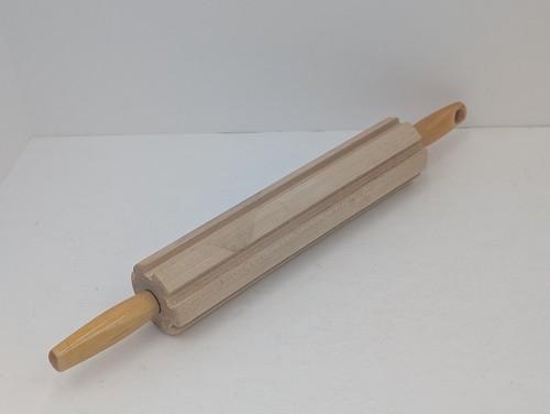 Rare ridged grooved wooden - rare, ridged/grooved