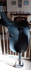 17.5" Wintec Dressage Saddle With Flocking