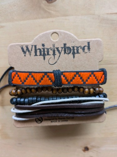 Set four leather bracelets - of,