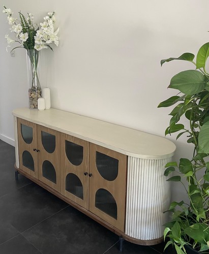 Modern reeded sideboard - reeded, /