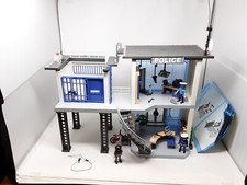 Playmobil 5182/5176 City Action Police Station Lights & Sounds - nearly complete
