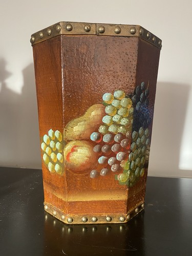 Painted octagonal leather