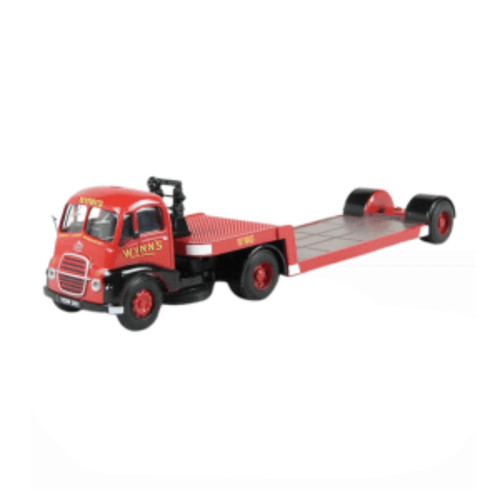 Models d44 guy - ,