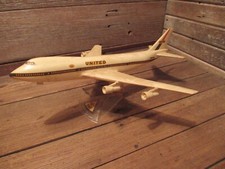 Vintage Aurora UNITED BOEING 747 Model Airliner Airplane- PARTS! (2)