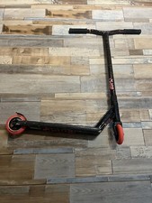 Crisp blaster black / pink cracking Scooter
