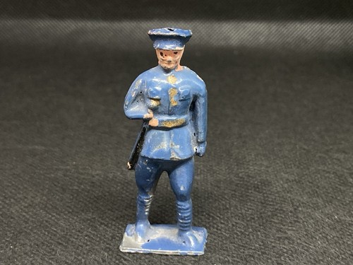 Officer soldier crescent - soldier, by