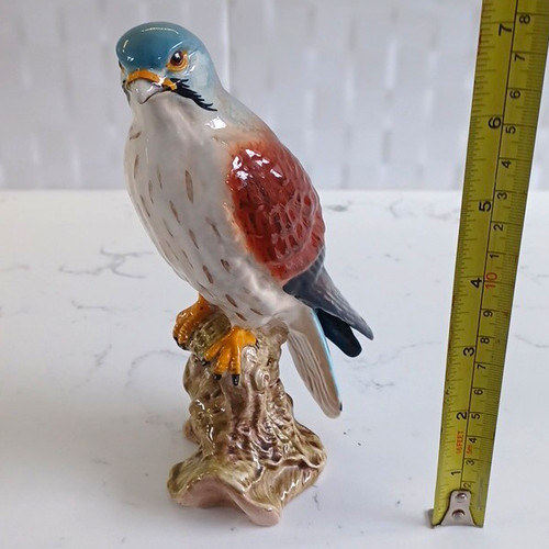 Beswick kestrel 9316 - kestrel,