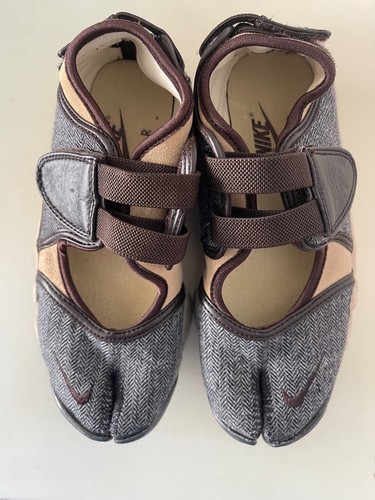 Authentic vintage nike - authentic,