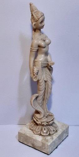 Old vintage resin carved - an,