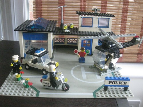 Lego land police - land, headquarters