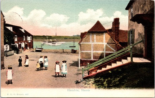 Hamble coastal view hampshire - hamble,