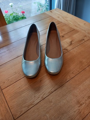 Silver block heel shoes size - silver,