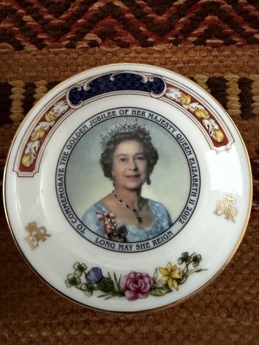 Aynsley china queens - china, golden