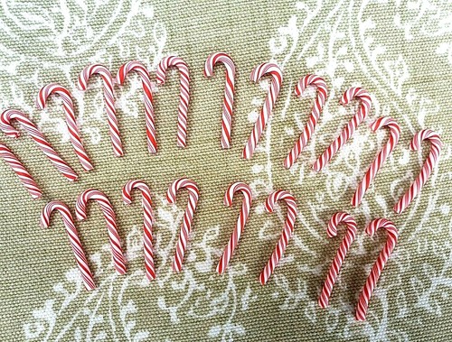 20x mini 2mm candy cane - mini,