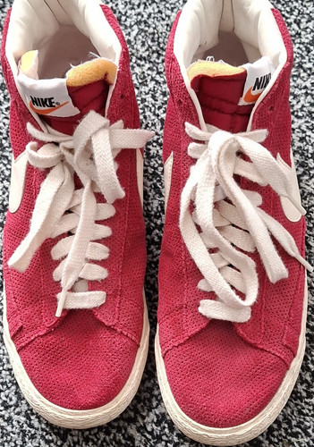 Nike red white high top - red,