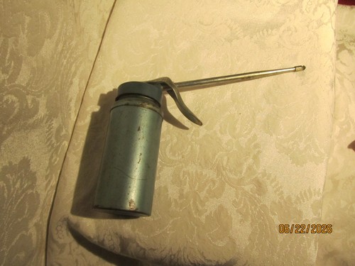 Vintage plews oiler hand pump - oiler,