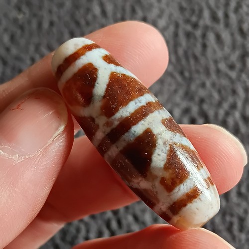 Tibetan agate pre 1800s - tibetan,