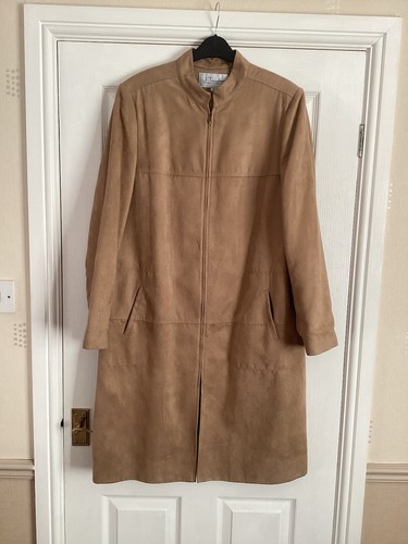 Stylish vintage women - stylish, faux
