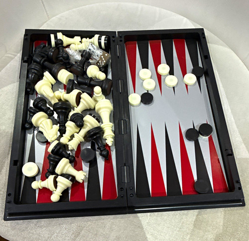 Folding portable backgammon - portable,
