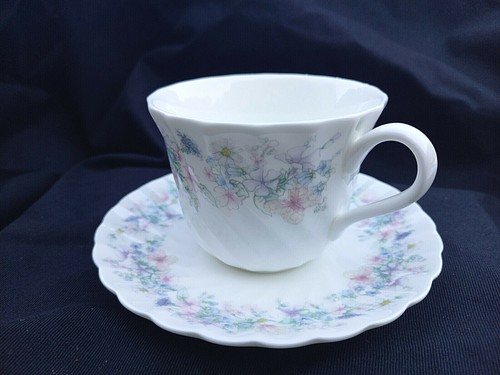 Wedgwood angela teacup - wedgwood, angela.