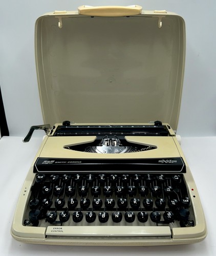 Vintage scm smiths corona - vintage,