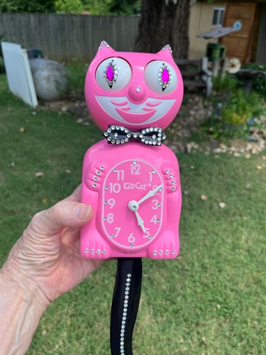 Flamingo pink kit cat klock - pink,