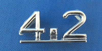 Jaguar chrome boot - '4.2', badge