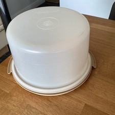 Vintage Tupperware Large Round