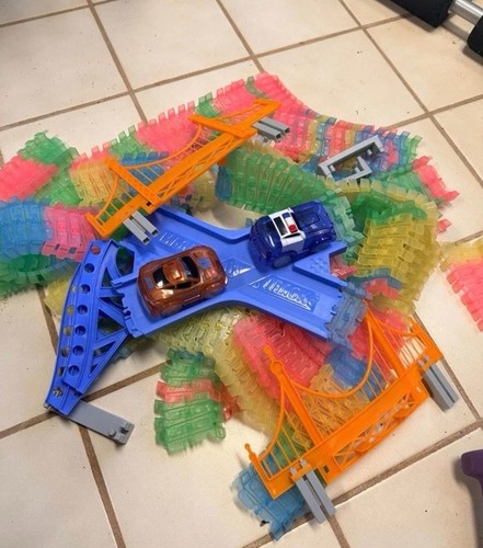 Two large magic tracks sets - magic,