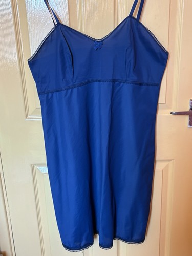 Vintage nylon full slip size - full,