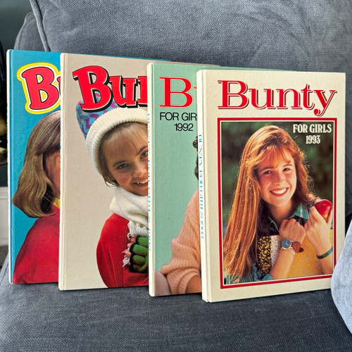 Bunty annuals 1990 - 1990, 1992