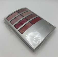 Models Prefer Palette - 2