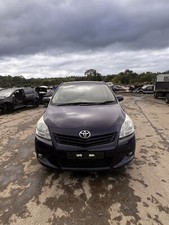 2011 TOYOTA VERSO 2.0 D4D FOR BREAKING . SELLING WHEEL NUT