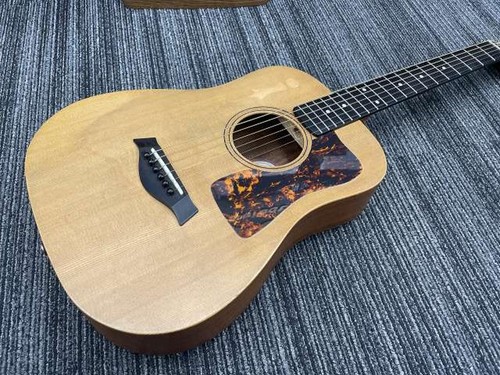 Taylor acoustic guitar - taylor, baby