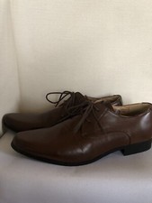 Taylor And Wright Size 7 Men’s Shoes Brown leather lace up. Worn once.       