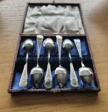 6 Vintage Teaspoons Old