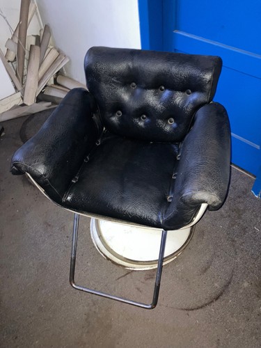Retro barber chair - barber,