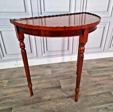 Vintage Mahogany Console Table - Half Moon - Demi-Lune – Fluted Legs Retro Hall