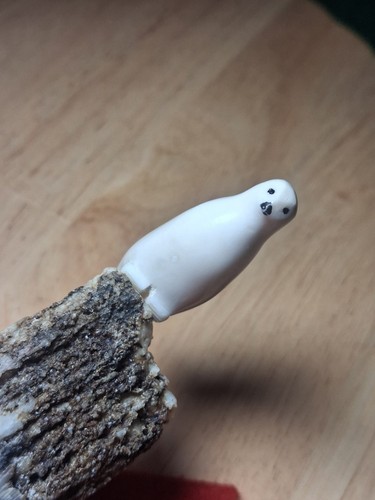 Vintage inuit art sculture - inuit,