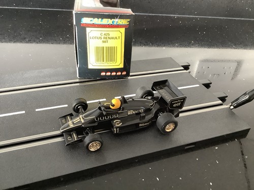 Scalextric c425 lotus - lotus, renault