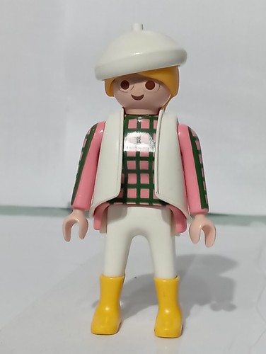 Playmobil veterinary figure - veterinary,