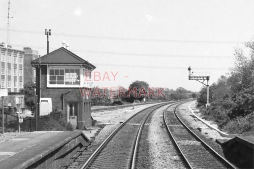 Photo theale railway station - photo,