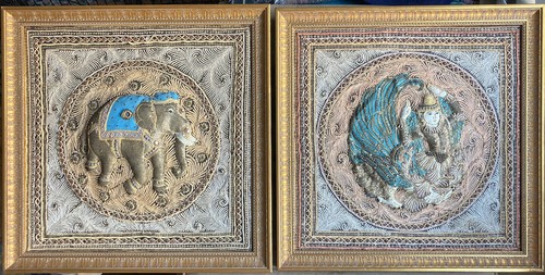 Pair burmese kalaga - kalaga, elephant