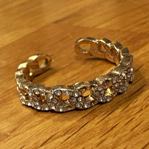 Gold tone metal - gold,