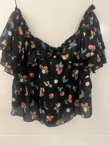 Off shoulder zara blouse small - zara,