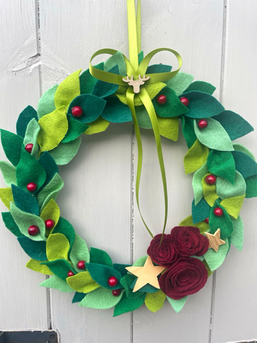 Green felt holly - holly, christmas