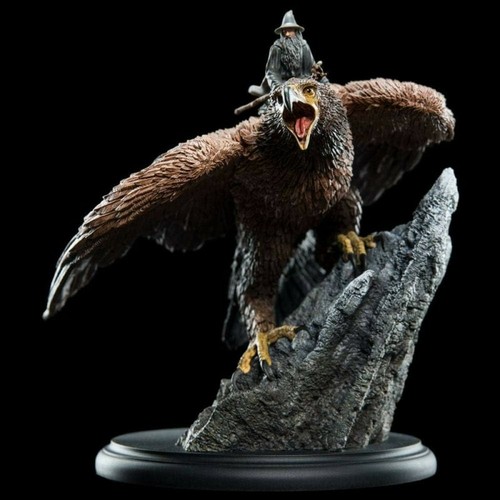Lord the rings statue - lord,